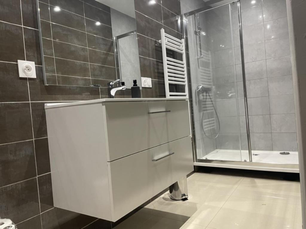 L'Escale Feerique Villa Auxerre Ngoại thất bức ảnh