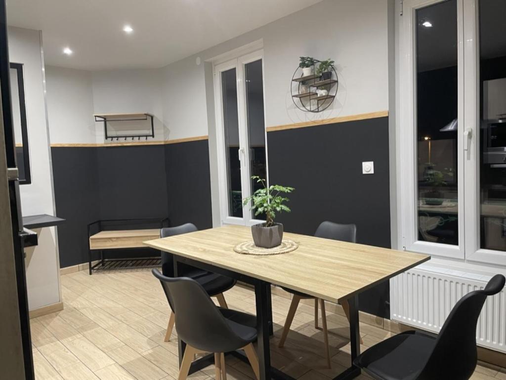 L'Escale Feerique Villa Auxerre Ngoại thất bức ảnh